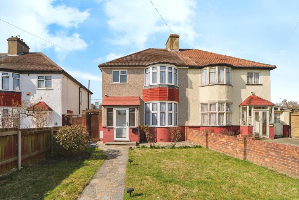 Eejs Stylish 3 Bedroom House - Greenwich London